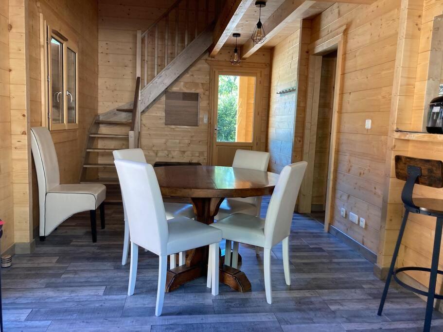 Forest Jura Lodge - Chalet Des Sapins アリエーズ エクステリア 写真